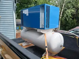 SLTE-5-80-S230 ANEST IWATA Air Compressor Oil High Volume #2