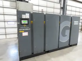 ACS800-04M-0400 ATLAS COPCO Rotary Screw Air Compressor Dryer