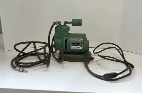 MOT128.5 BELL GOSSETT COMPANY Oil Air Compressor Lc