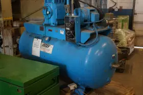 33-587 BINKS Air Compressor Volts Phase