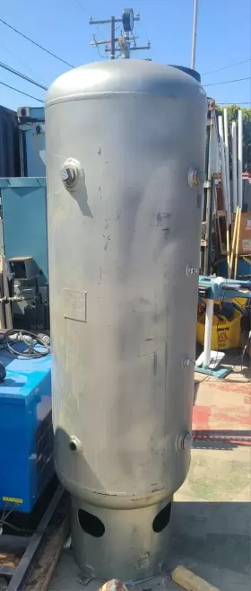 92245K BRUNNER ENG. MFC. INC Gallon Vertical Compressed Air
