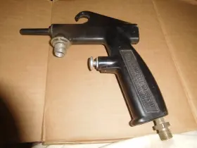 AT212000AV CAMPBELL HAUSFELD Sand Blasting Gun