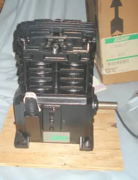4B221 CAMPBELL HAUSFELD Speedaire Cast Iron Pump