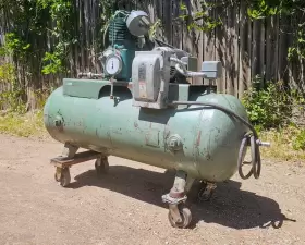 M-1820 CHAMPION Gallon Phase Air Compressor #2