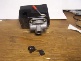 E111127 CRAFTSMAN Pressure Switch Deg Unloader Air Compressor
