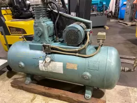 D96A CURTIS Air Compressor Horiz Tank Cfm