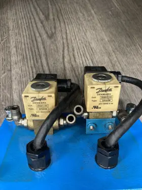 73841 DANFOSS DENMARK Hydrovane Unload Solenoid Mounting Wire #2