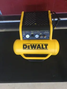 D55146 DEWALT Air Compressor #2