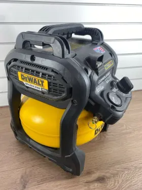 DCC2520B DEWALT Air Compressor Battery Charger #3