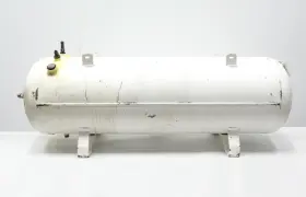 04-202-033 DKS Air Tank #2