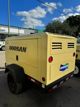 HP375 DOOSAN Cfm Diesel Air Compressor Cummins Engine #3