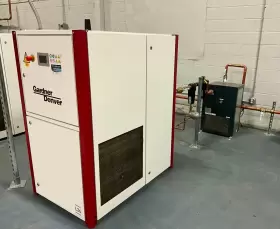 L23-E29 GARDNER DENVER Rotary Screw Air Compressor Zeks Dryer