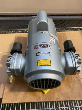 4HCC-10-M400X GAST Oil Piston Air Compressor Cfm