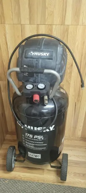 C303H HUSKY TOOLS Air Compressors