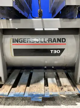 30T-941323 INGERSOLL RAND Air Compressor Cat #3