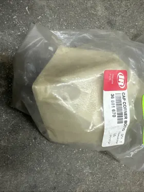 36881670 INGERSOLL RAND Cap Corner Nos