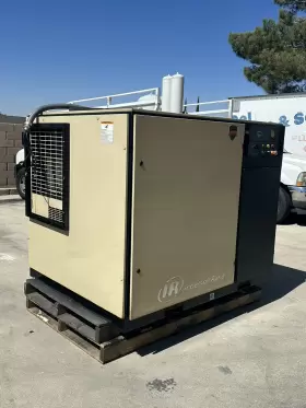 3837483847 INGERSOLL RAND Air Compressor Dryer Hrs #2
