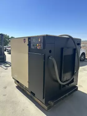 3837483847 INGERSOLL RAND Air Compressor Dryer Hrs #3