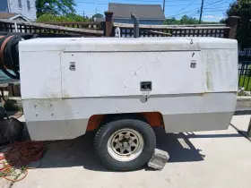 A-24SA2610LP INGERSOLL RAND Towable Air Compressor