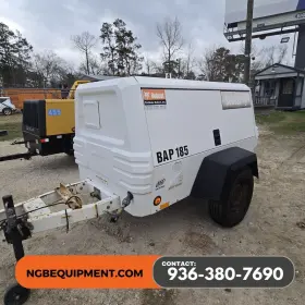 BAP185 INGERSOLL RAND Bobcat Cfm Towable Air Compressor Deere