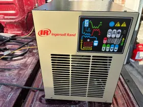 D18N INGERSOLL RAND Refrigerated Air Dryer Cfm Ac Npt