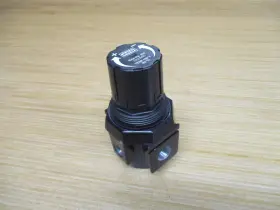R2723-600 INGERSOLL RAND Regulator