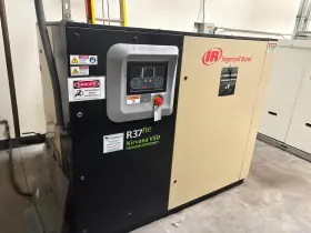 R37NE-A145 INGERSOLL RAND Air Compressor