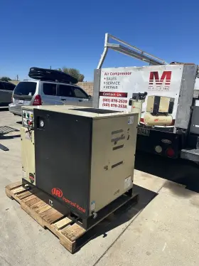 UP-6-10 INGERSOLL RAND Rotary Air Compressor #2