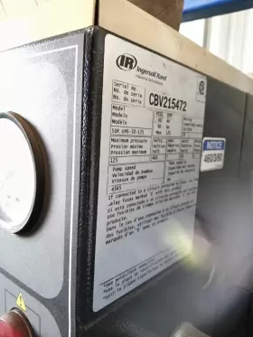 UP6-30-125 INGERSOLL RAND Rotary Compressor