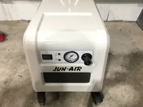 1770008 JUN-AIR Oilless Piston Compressor Sound Cabinet