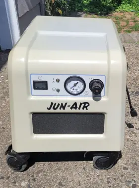 87R-4P JUN-AIR Compressor Hospital Vac #2