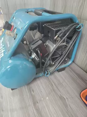 MAC210Q MAKITA Air Compressors #2