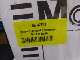 RARUS-427 MOBIL Detergent Compressor Oil Bottles #2