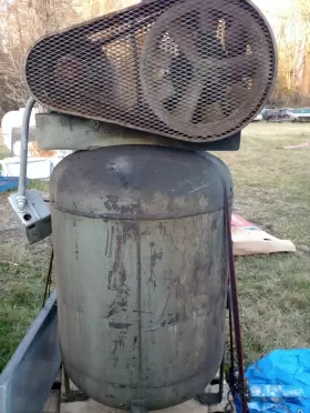 5Z047 NAPA Air Compressor Tank #2