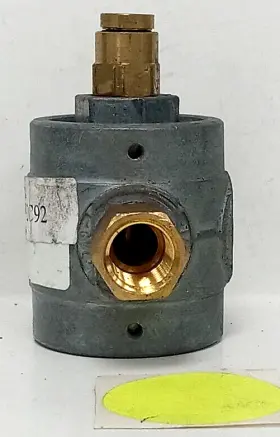 3517992C92 NAVISTAR Interntional Driver Controlled Air Tank #2
