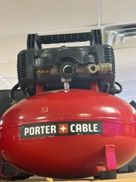 6GAL PORTER CABLE Electric Pancake Air Compresso