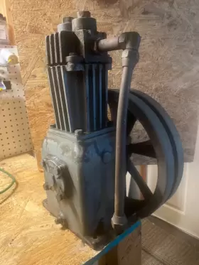 108-15 QUINCY Air Pump Compressor