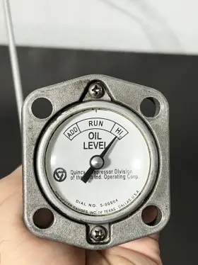 121775 QUINCY Oil Level Gauge #2