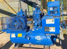 325-2 QUINCY Climate Control Air Compressor Comp Refrig Dryer