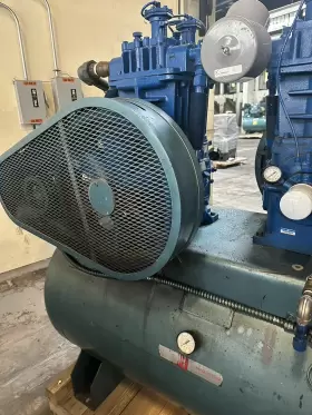 ESO14 QUINCY Air Compressor Dual Head #2