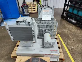 QRDS-3 QUINCY Air Pump Compressor Motor Base Oil