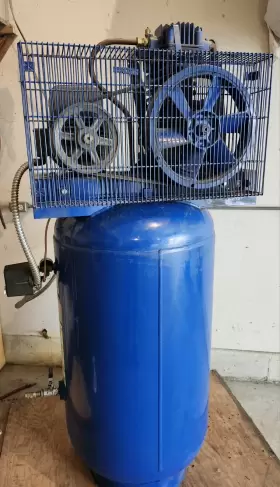 QT-5 QUINCY Air Compressor Gallon #2