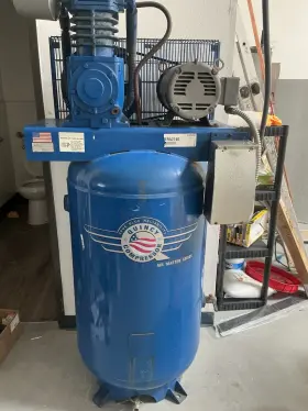 TRA2740 QUINCY Air Master Reciprocating Compressor Gallon