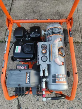 GP80150RTB RIDGID TOOLS Gravity Gas Power Air Comp