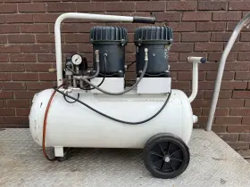 000790288 SILENTAIRE Air Compressor Airbrush Italian