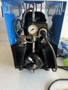 DR-300 SILENTAIRE Silent Air Compressor #2