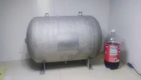 131-604 SILVAN INDUSTRIES Pressure Tank Gallon