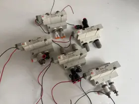 7140-5GZ SMC Pneumatic Manifold Solenoid Control Valves