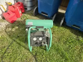 54JK64 SPEEDAIRE Air Compressor Stages Twin Tanks #3