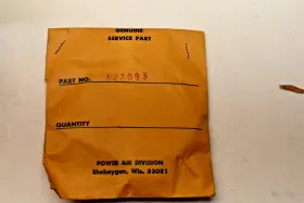 627093 THOMAS Brush Card